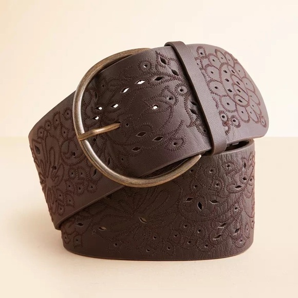 Free People| ‘Laurel’ Leather Embroidered Hip Belt - Picture 2 of 12